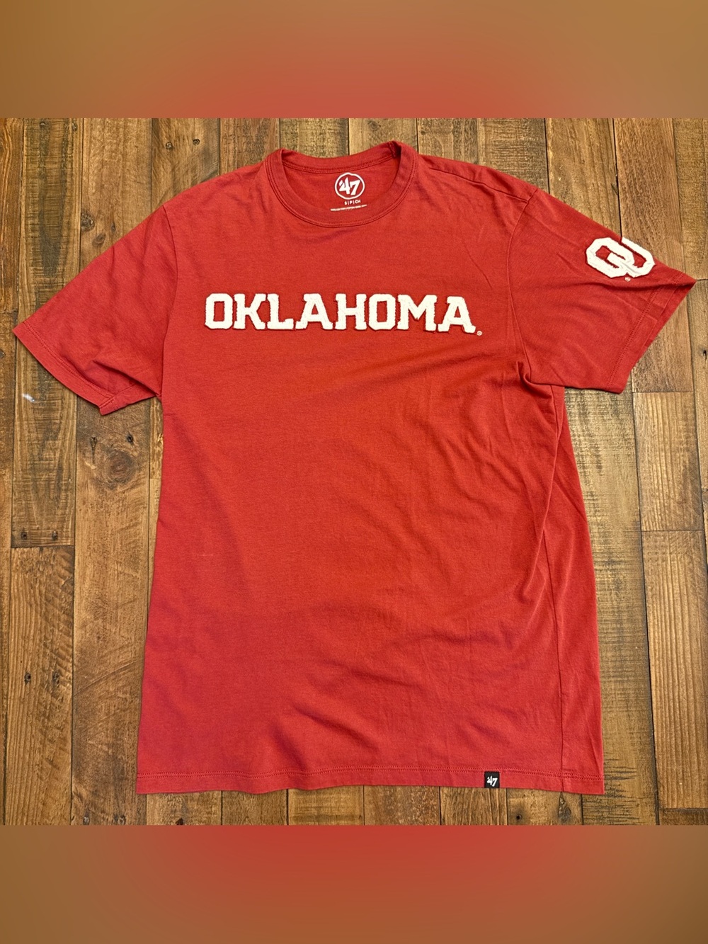 ’47 Brand Oklahoma Sooners Red Embroidered Logo T-Shirt | NCAA College Fan Tee